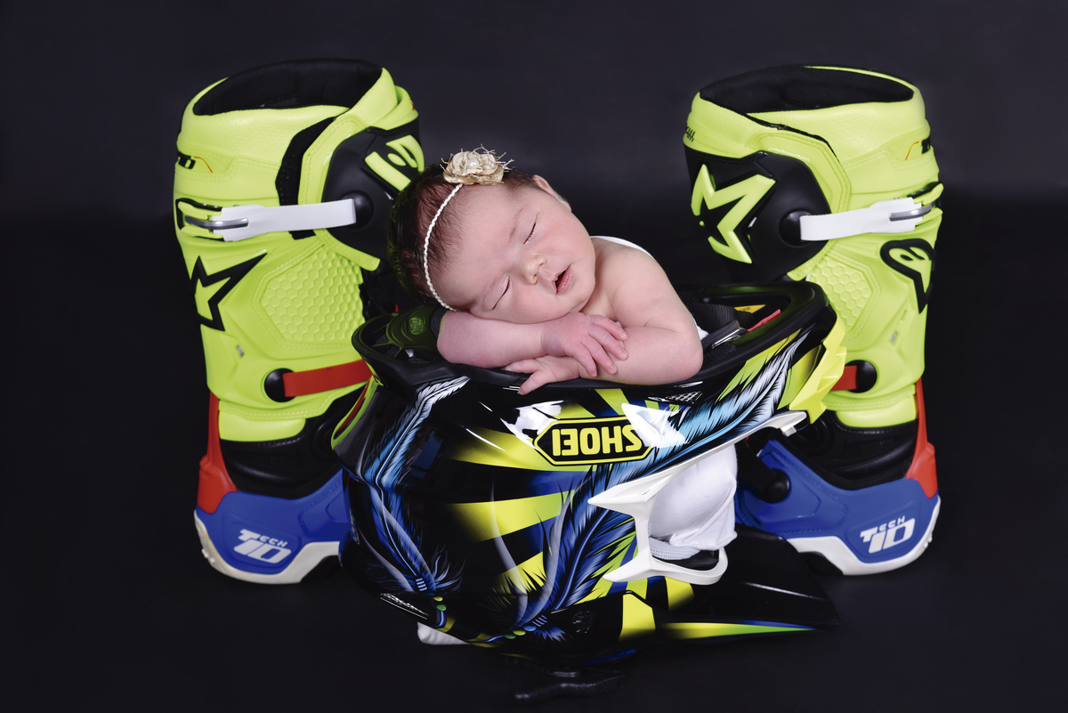 bebeequipamentomotocross,bebenocapacete,botasmotocross,shoei,fotosbebe,retratobebe,