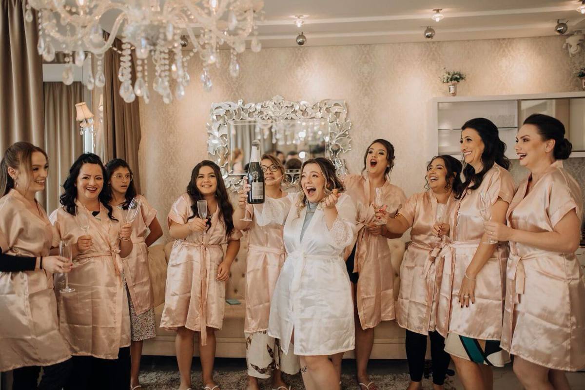 making of noiva hellen studio de maquiagem beauty leve iluminadora penteado semi preso madrinhas