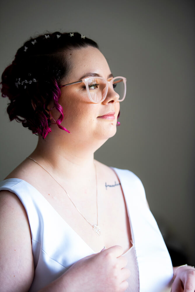 making of noiva de óculos espaço namata maquiagem suave leve natural  su macedo 