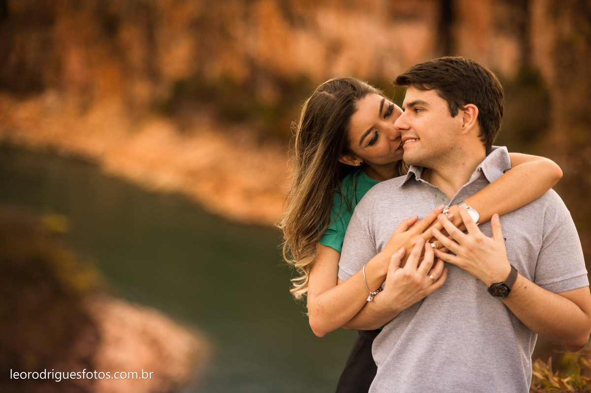 pré wedding - fotos de casais - pré wedding em capitólio-mg - capitólio-mg - escarpas do lago Capitolio-mg