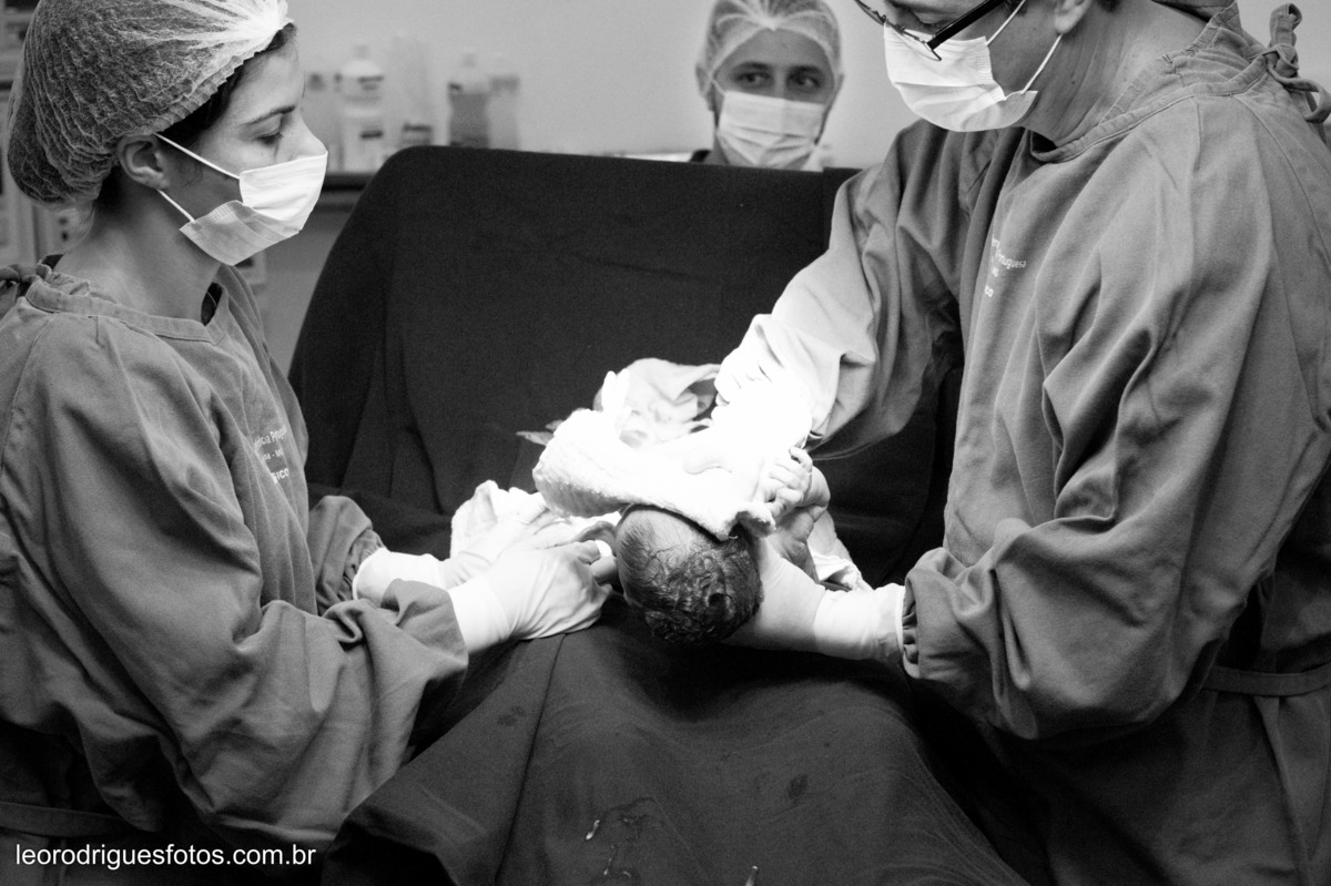 fotos de parto, parto em uberaba mg, fotos de neném nascendo, fotos em hospital