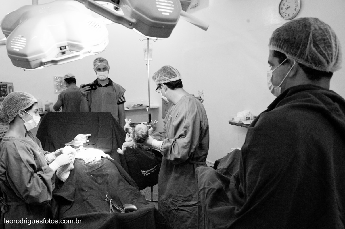 fotos de parto, parto em uberaba mg, fotos de neném nascendo, fotos em hospital