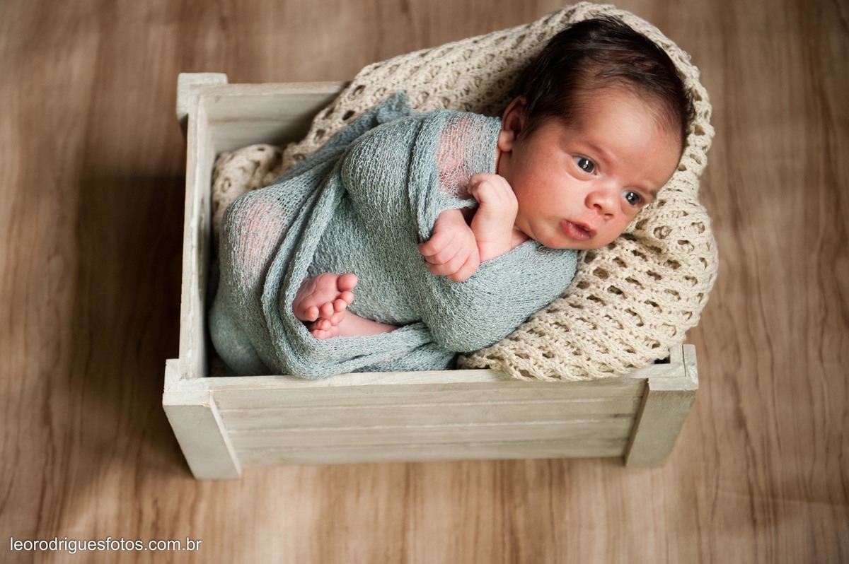 newborn, newborn em uberaba, uberaba minas gerais, fotos de recém nascido, fotos de neném, fotos criativas de neném