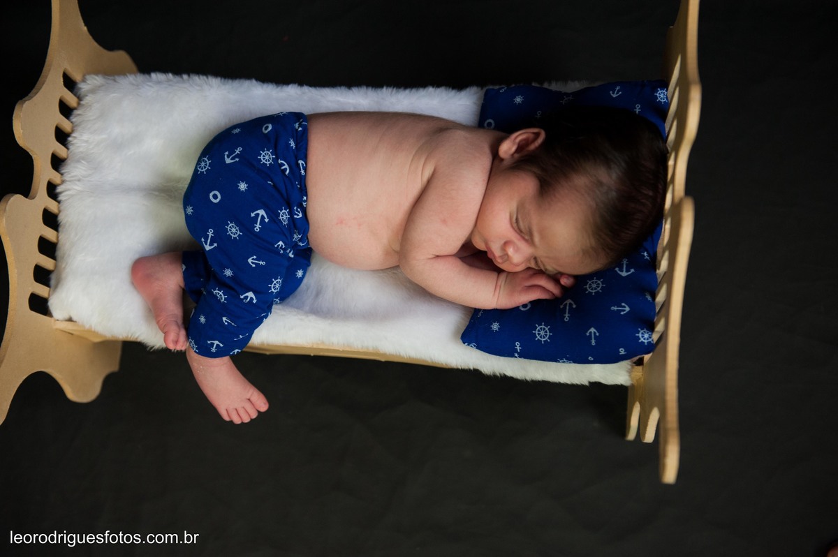 newborn, newborn em uberaba, uberaba minas gerais, fotos de recém nascido, fotos de neném, fotos criativas de neném