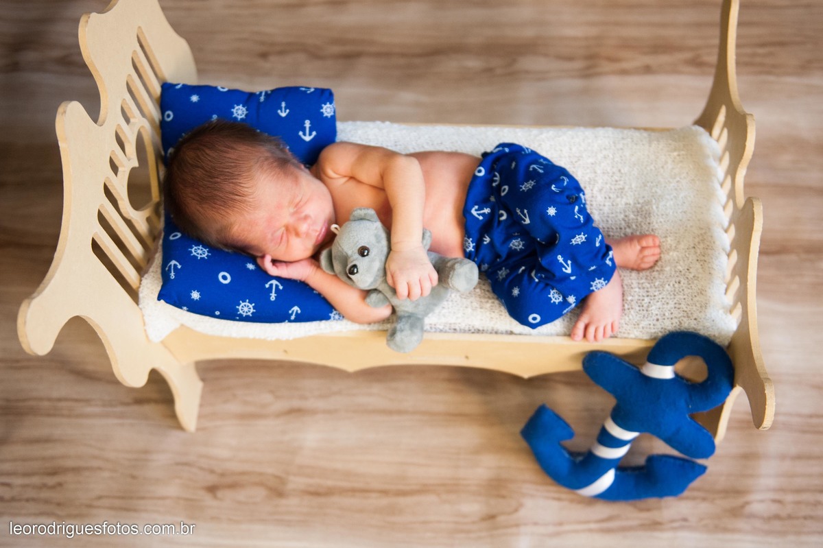 newborn, newborn benjamin, newborn em uberaba, fotos de recém nascido, fotos criativas de newborn, fotos newborn uberaba 