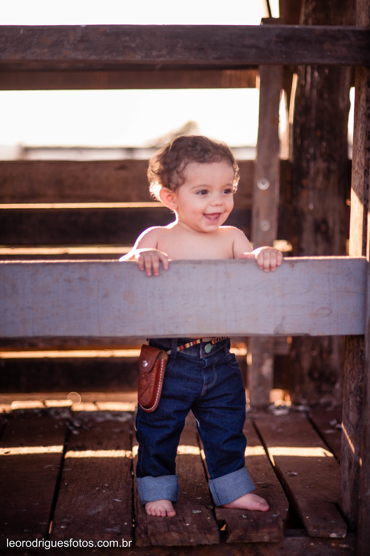 um aninho, book de criança, criança, fotos de criança, fotos de aniversario, fotos de criança em fazenda, fazenda, book na fazenda, book de criança na fazenda, fotos criativas de criança, fotos criativas de criança na fazenda 