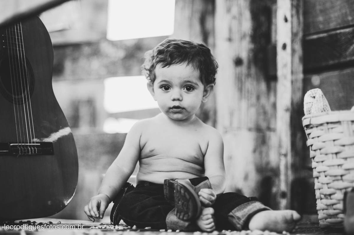 um aninho, book de criança, criança, fotos de criança, fotos de aniversario, fotos de criança em fazenda, fazenda, book na fazenda, book de criança na fazenda, fotos criativas de criança, fotos criativas de criança na fazenda 