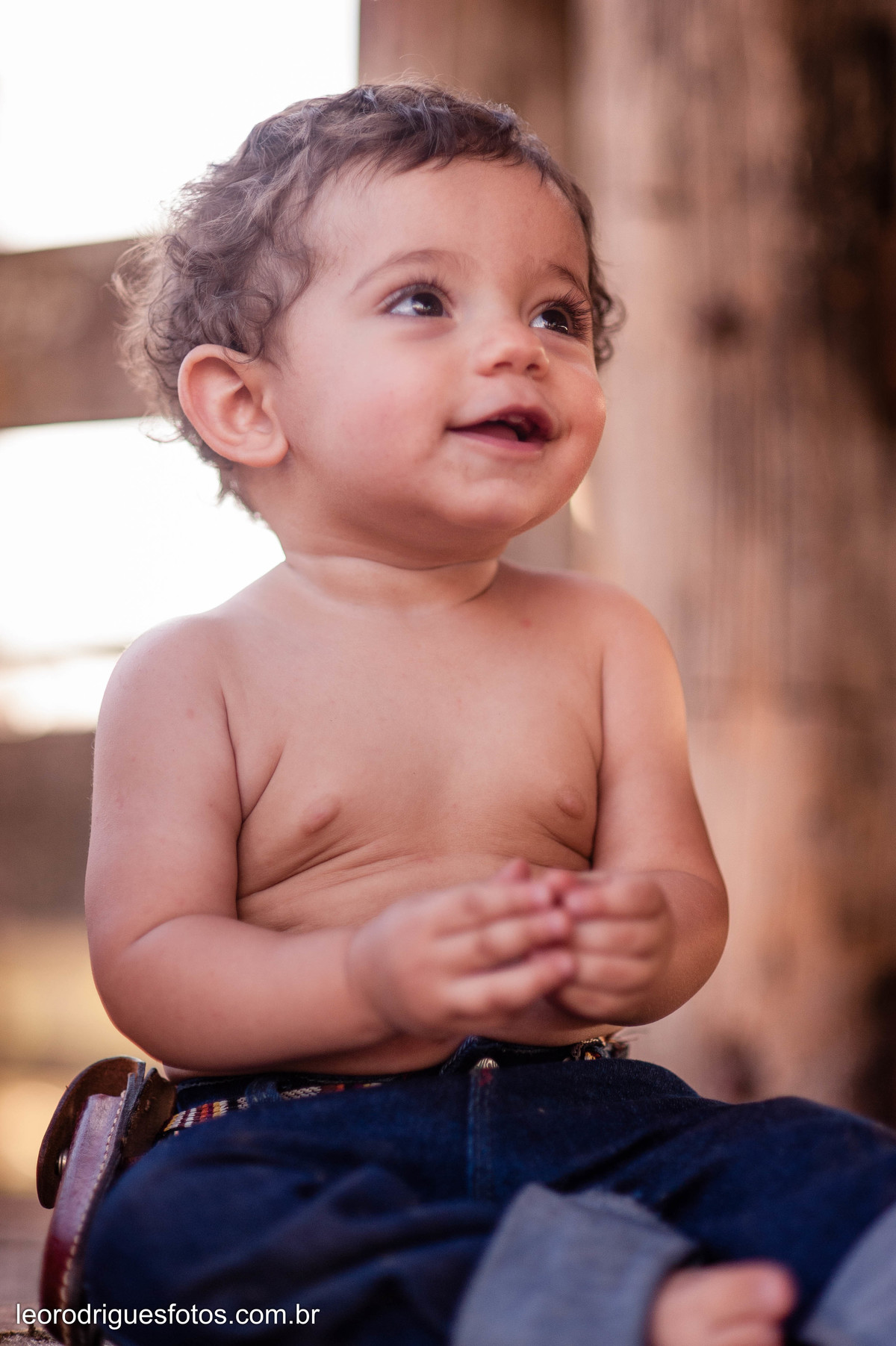 um aninho, book de criança, criança, fotos de criança, fotos de aniversario, fotos de criança em fazenda, fazenda, book na fazenda, book de criança na fazenda, fotos criativas de criança, fotos criativas de criança na fazenda 