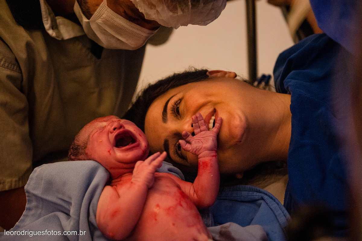 to, fotos do parto, fotos do parto Mário Palmério Hospital Universitário - Uberaba MG, fotos criativas de parto, fotos de recém nascido.