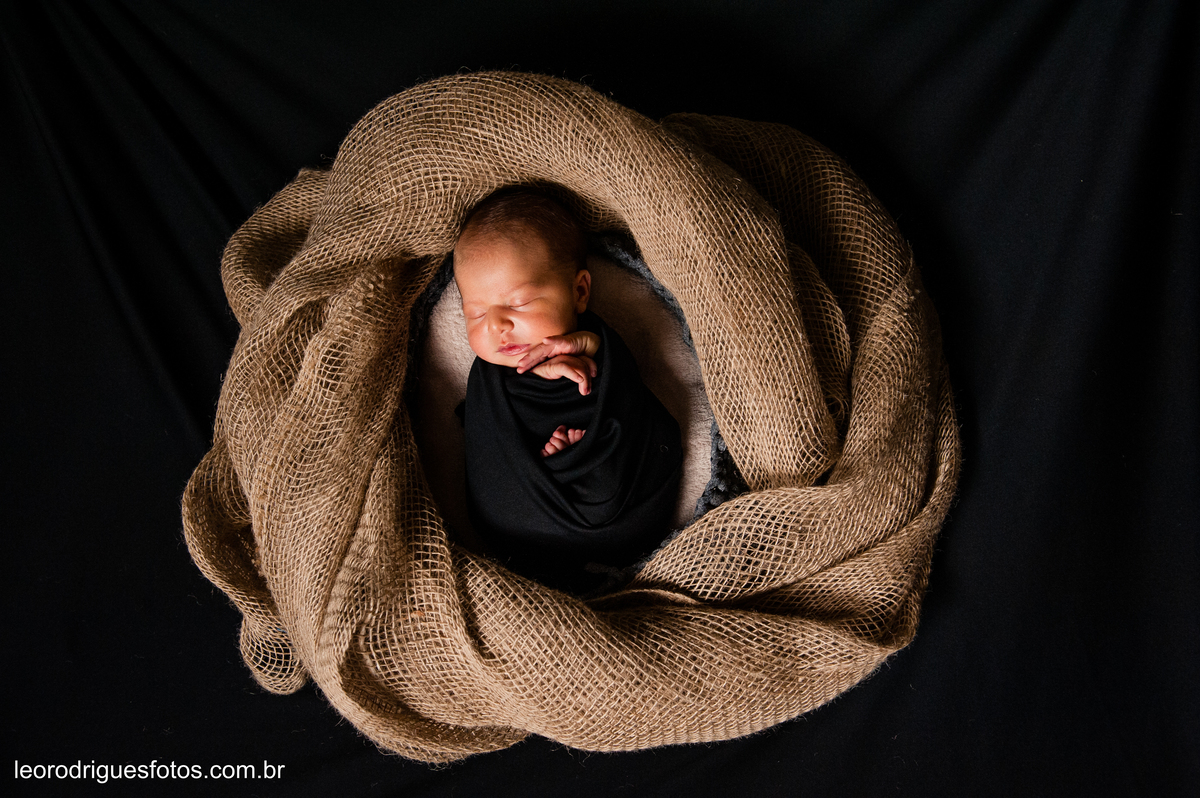 newborn, fotos de recém nascido, newborn estúdio léo rodrigues fotos, fotos de criança, recém nascido, uberaba mg, newborn uberaba mg.