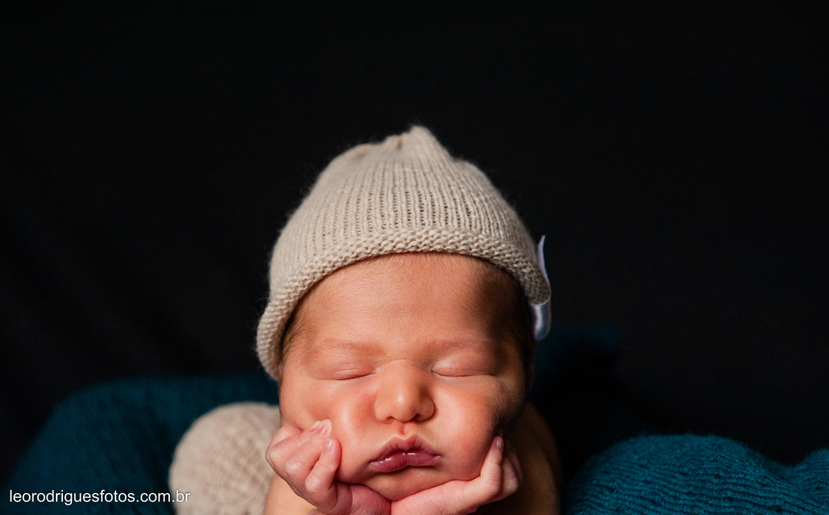 newborn, fotos de recém nascido, newborn estúdio léo rodrigues fotos, fotos de criança, recém nascido, uberaba mg, newborn uberaba mg.