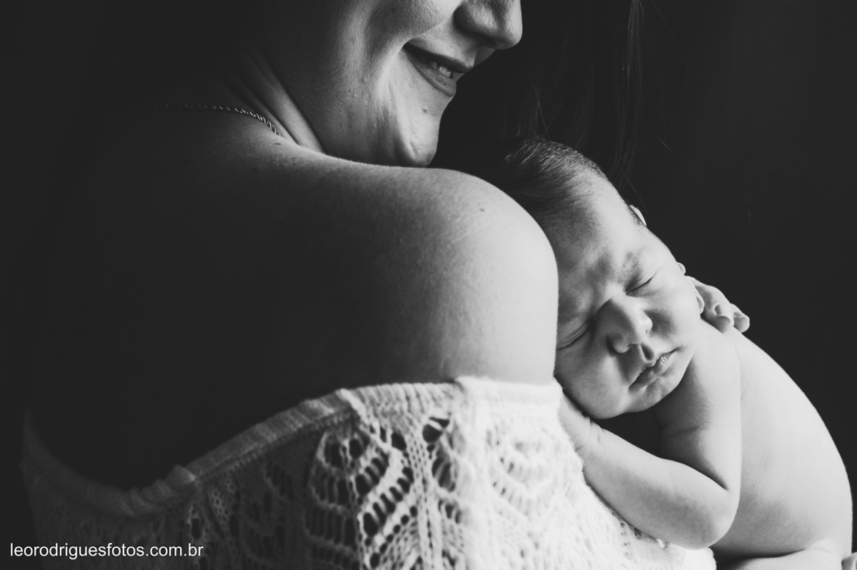 newborn, fotos de recém nascido, newborn estúdio léo rodrigues fotos, fotos de criança, recém nascido, uberaba mg, newborn uberaba mg.