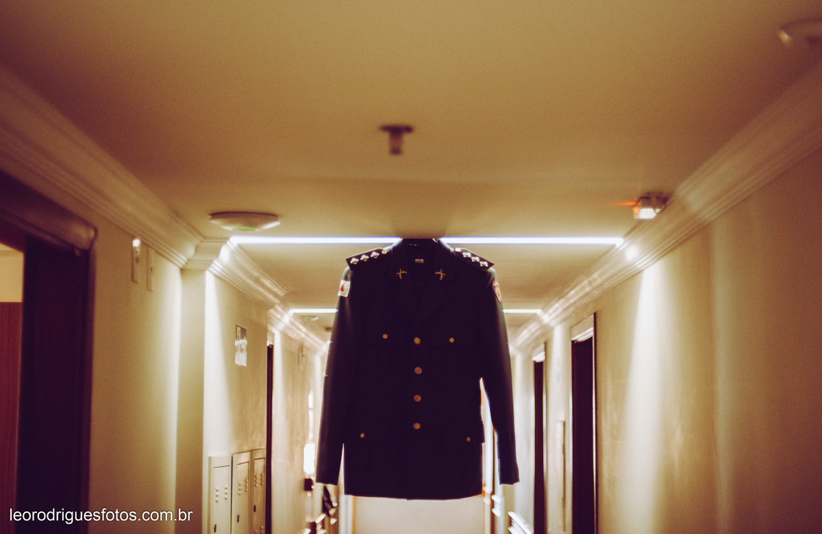 wedding, casamento, making off do noivo,  making off do noiva, casamento de policial em uberaba mg, casamento igreja são domingos uberaba mg, recepção casa do folclore uberaba mg, fotos criativas de casamento