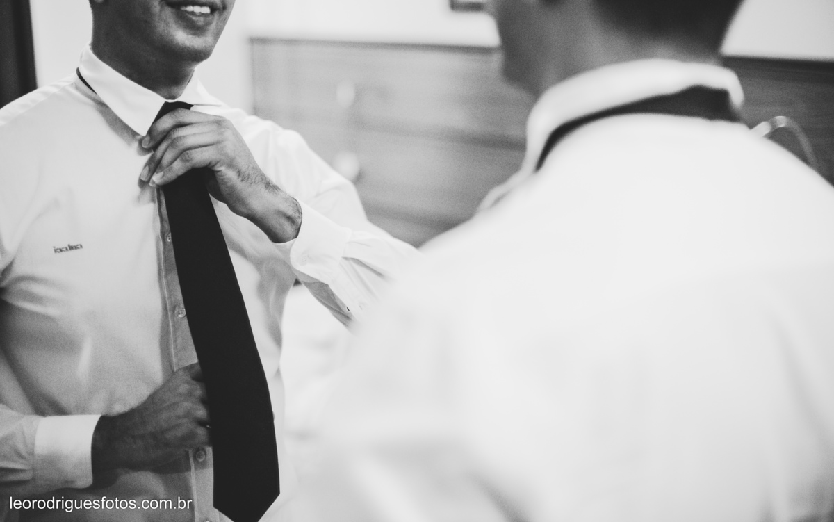 wedding, casamento, making off do noivo,  making off do noiva, casamento de policial em uberaba mg, casamento igreja são domingos uberaba mg, recepção casa do folclore uberaba mg, fotos criativas de casamento