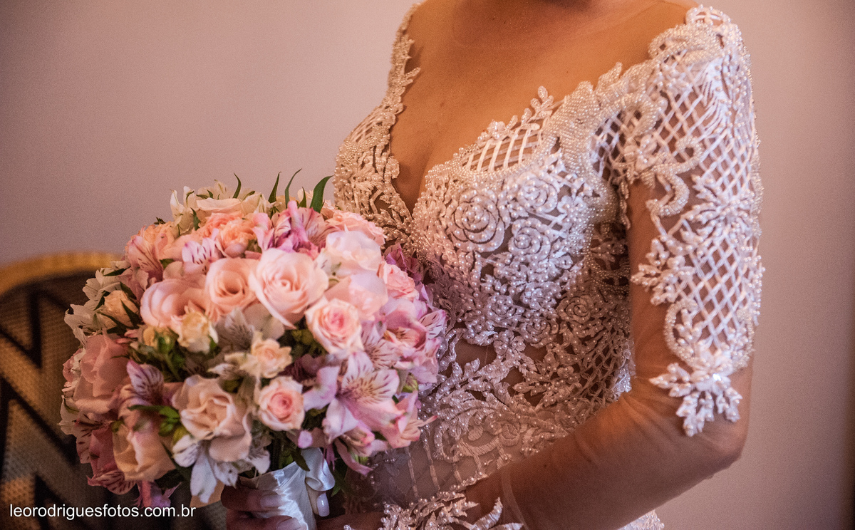 wedding, casamento, making off do noivo,  making off do noiva, casamento de policial em uberaba mg, casamento igreja são domingos uberaba mg, recepção casa do folclore uberaba mg, fotos criativas de casamento