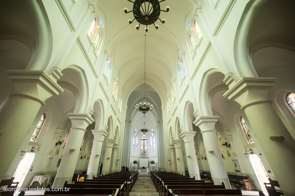 wedding, casamento, making off do noivo,  making off do noiva, casamento de policial em uberaba mg, casamento igreja são domingos uberaba mg, recepção casa do folclore uberaba mg, fotos criativas de casamento