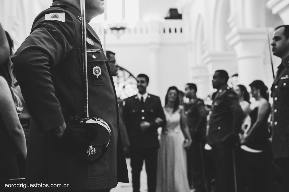 wedding, casamento, making off do noivo,  making off do noiva, casamento de policial em uberaba mg, casamento igreja são domingos uberaba mg, recepção casa do folclore uberaba mg, fotos criativas de casamento
