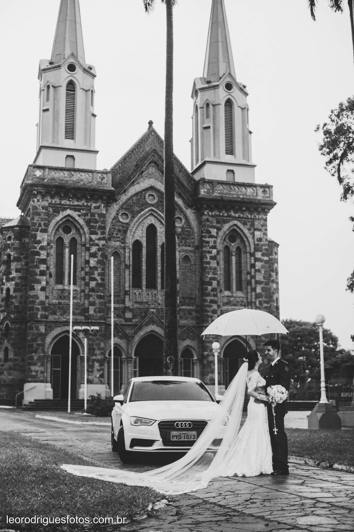 wedding, casamento, making off do noivo,  making off do noiva, casamento de policial em uberaba mg, casamento igreja são domingos uberaba mg, recepção casa do folclore uberaba mg, fotos criativas de casamento