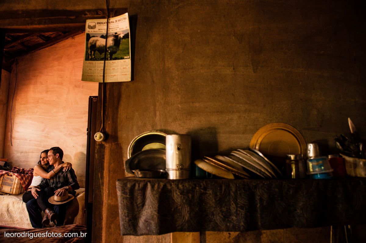 pré wedding, pré casamento, foto de casal, fotos em matutina mg, matutina mg, pré wedding em matutina mg, fotos criativas de casal, 