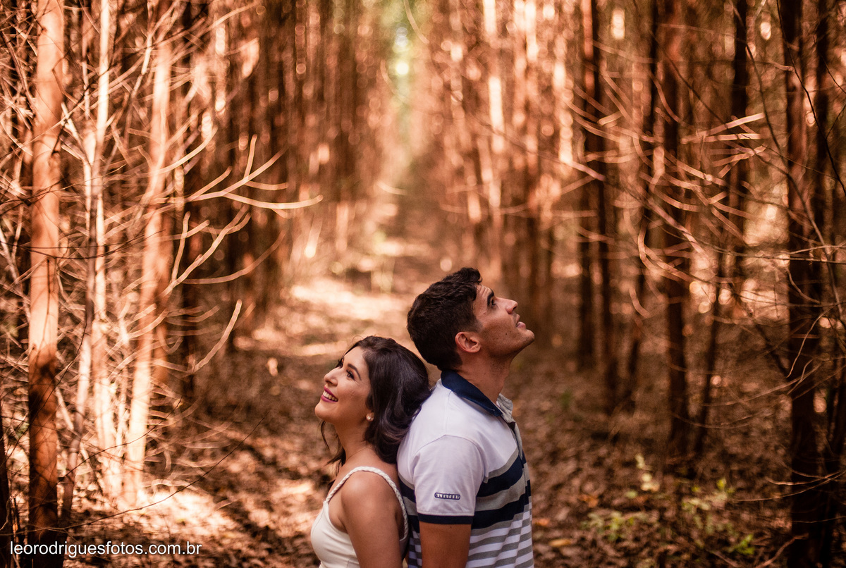 pré wedding, pré casamento, pré fotos, fotos de casais, serra da canastra mg, pré wedding serra da canastra mg, desemboque, fotos criativas de pré wedding, fotos criativas de casais, fotos na serra da canastra mg, fotos no desemboque mg