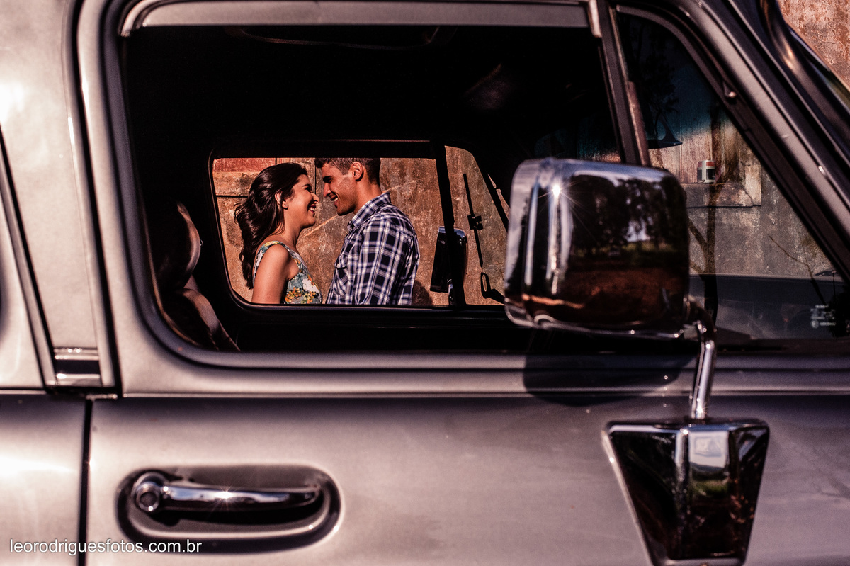 pré wedding, pré casamento, pré fotos, fotos de casais, serra da canastra mg, pré wedding serra da canastra mg, desemboque, fotos criativas de pré wedding, fotos criativas de casais, fotos na serra da canastra mg, fotos no desemboque mg