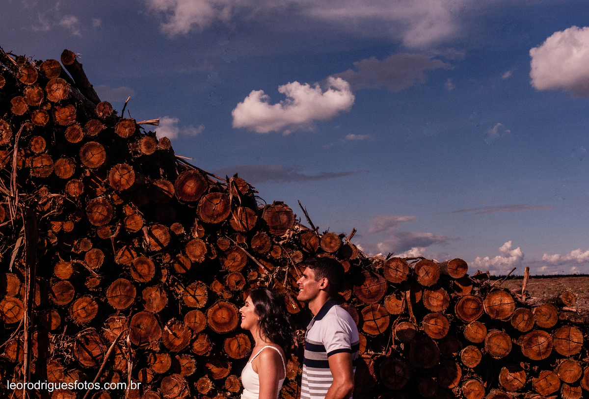 pré wedding, pré casamento, pré fotos, fotos de casais, serra da canastra mg, pré wedding serra da canastra mg, desemboque, fotos criativas de pré wedding, fotos criativas de casais, fotos na serra da canastra mg, fotos no desemboque mg