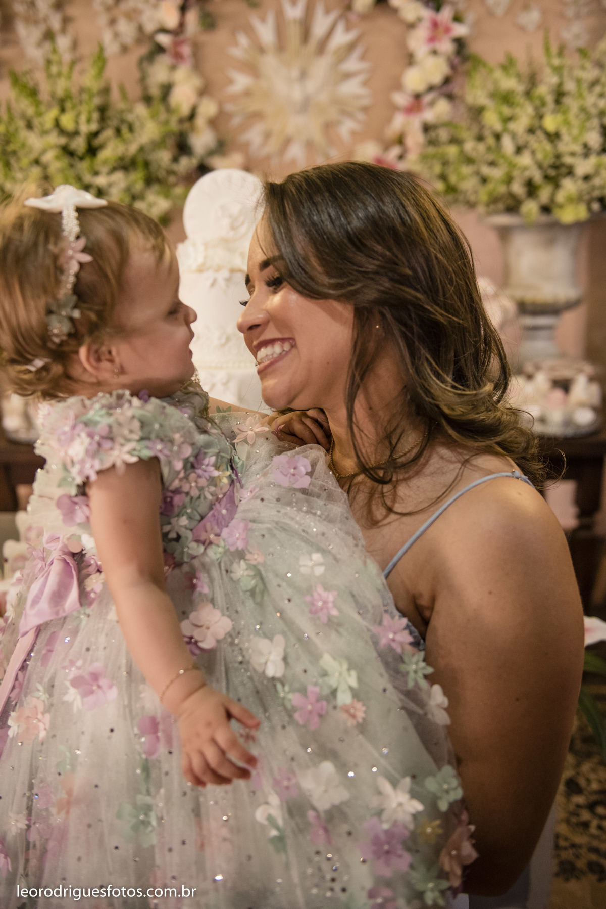 batizado, um aninho, batizado de criança, aniversario de criança, fotos criativas de criança, um aninho, santa juliana mg, fotos de um aninho, fotos