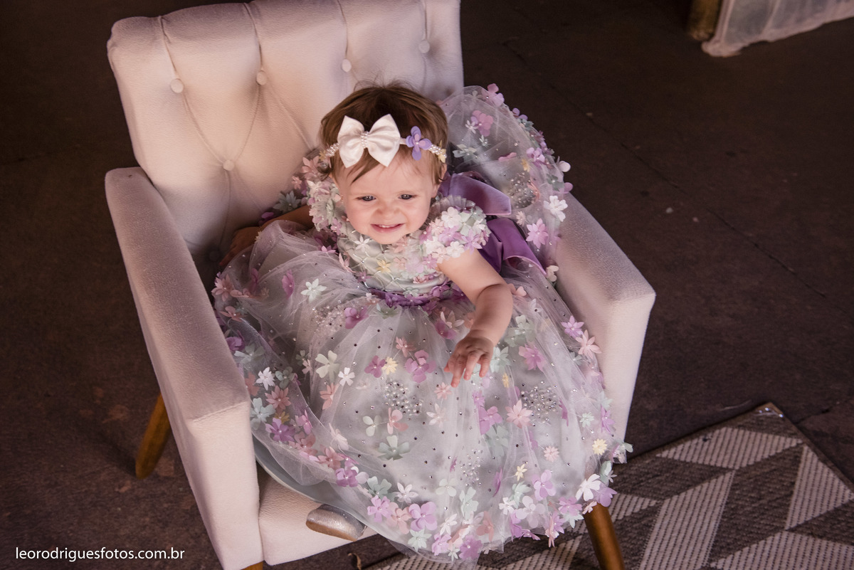 batizado, um aninho, batizado de criança, aniversario de criança, fotos criativas de criança, um aninho, santa juliana mg, fotos de um aninho, fotos
