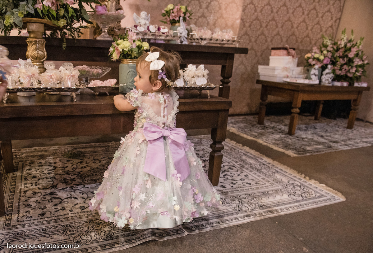 batizado, um aninho, batizado de criança, aniversario de criança, fotos criativas de criança, um aninho, santa juliana mg, fotos de um aninho, fotos