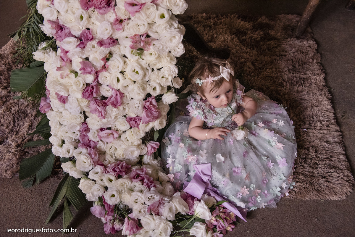 batizado, um aninho, batizado de criança, aniversario de criança, fotos criativas de criança, um aninho, santa juliana mg, fotos de um aninho, fotos