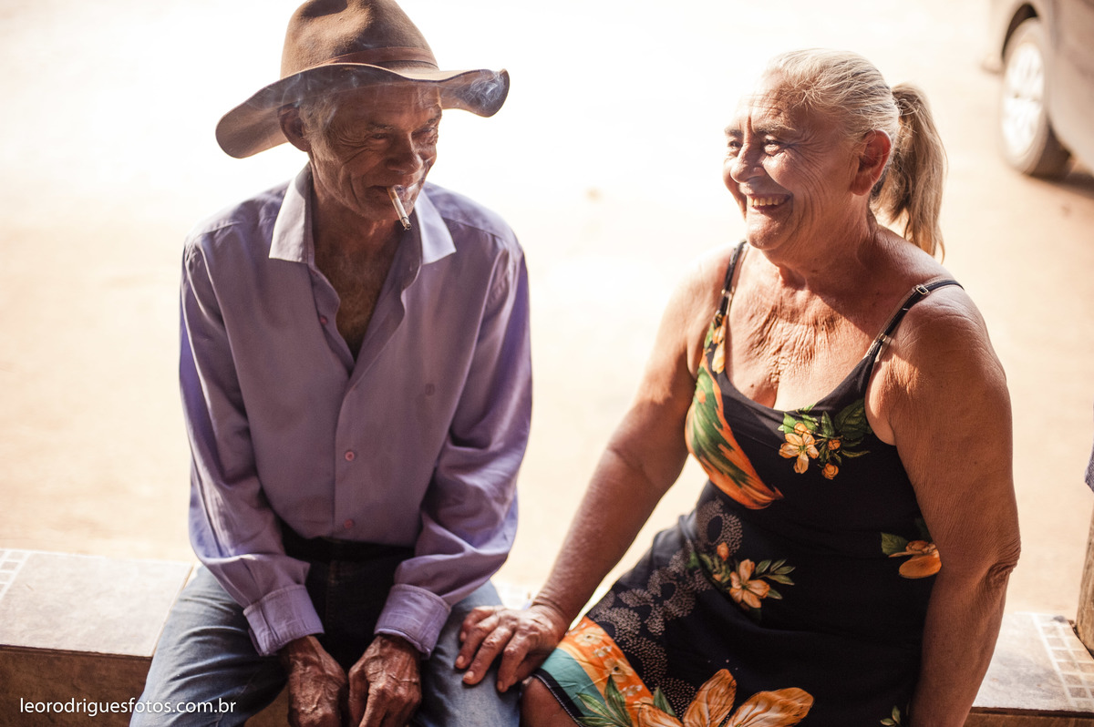 bodas de ouro, fotos bodas de ouro, fotos em fazenda, fotos criativas de bodas de ouro, fotos 50 anos de casado, noiva, noivo, fazenda, veríssimo mg
