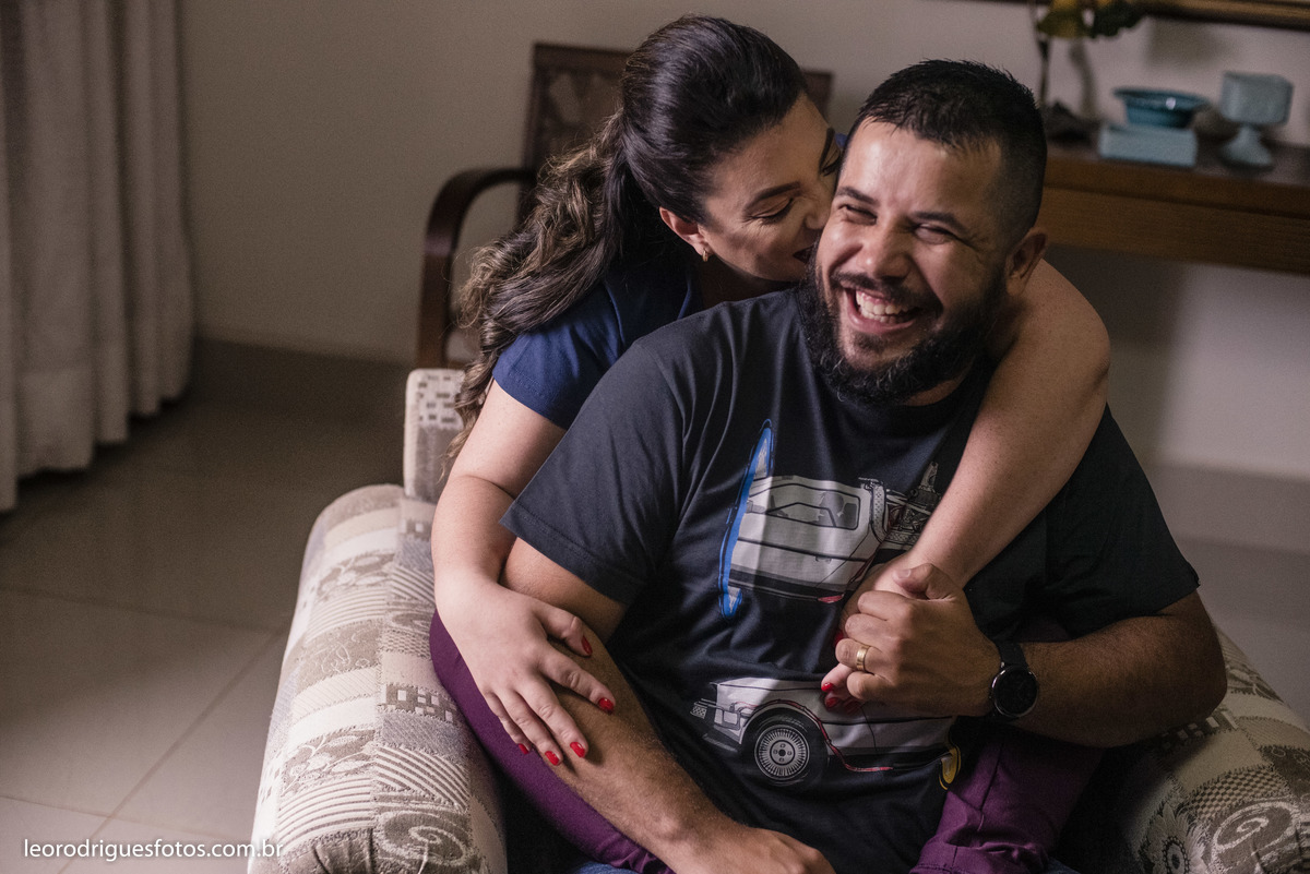 pré wedding, pré casamento, book de casal, fotos criativas de casais, book, pré wedding no mercado municipal de uberaba mg, pré wedding em supermecado, pré wedding em casa, pré wedding com cachorro