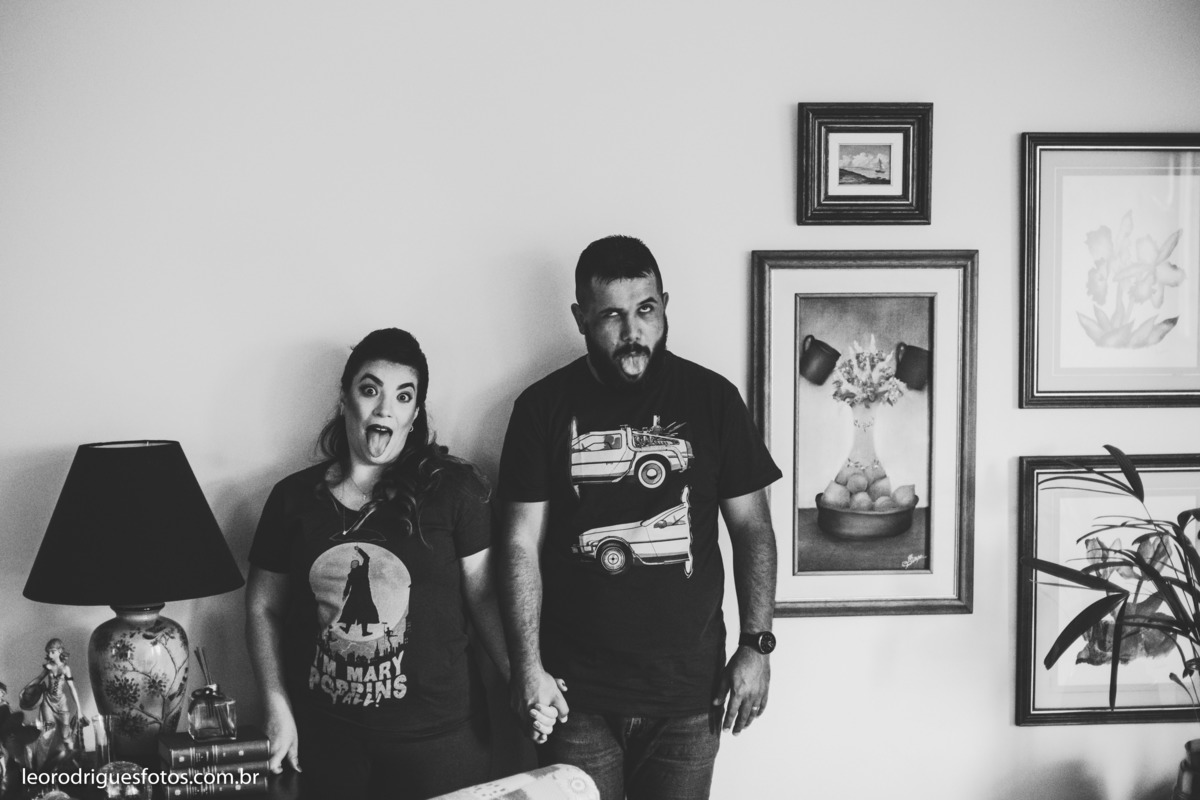 pré wedding, pré casamento, book de casal, fotos criativas de casais, book, pré wedding no mercado municipal de uberaba mg, pré wedding em supermecado, pré wedding em casa, pré wedding com cachorro