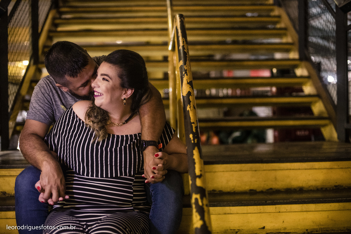 pré wedding, pré casamento, book de casal, fotos criativas de casais, book, pré wedding no mercado municipal de uberaba mg, pré wedding em supermecado, pré wedding em casa, pré wedding com cachorro