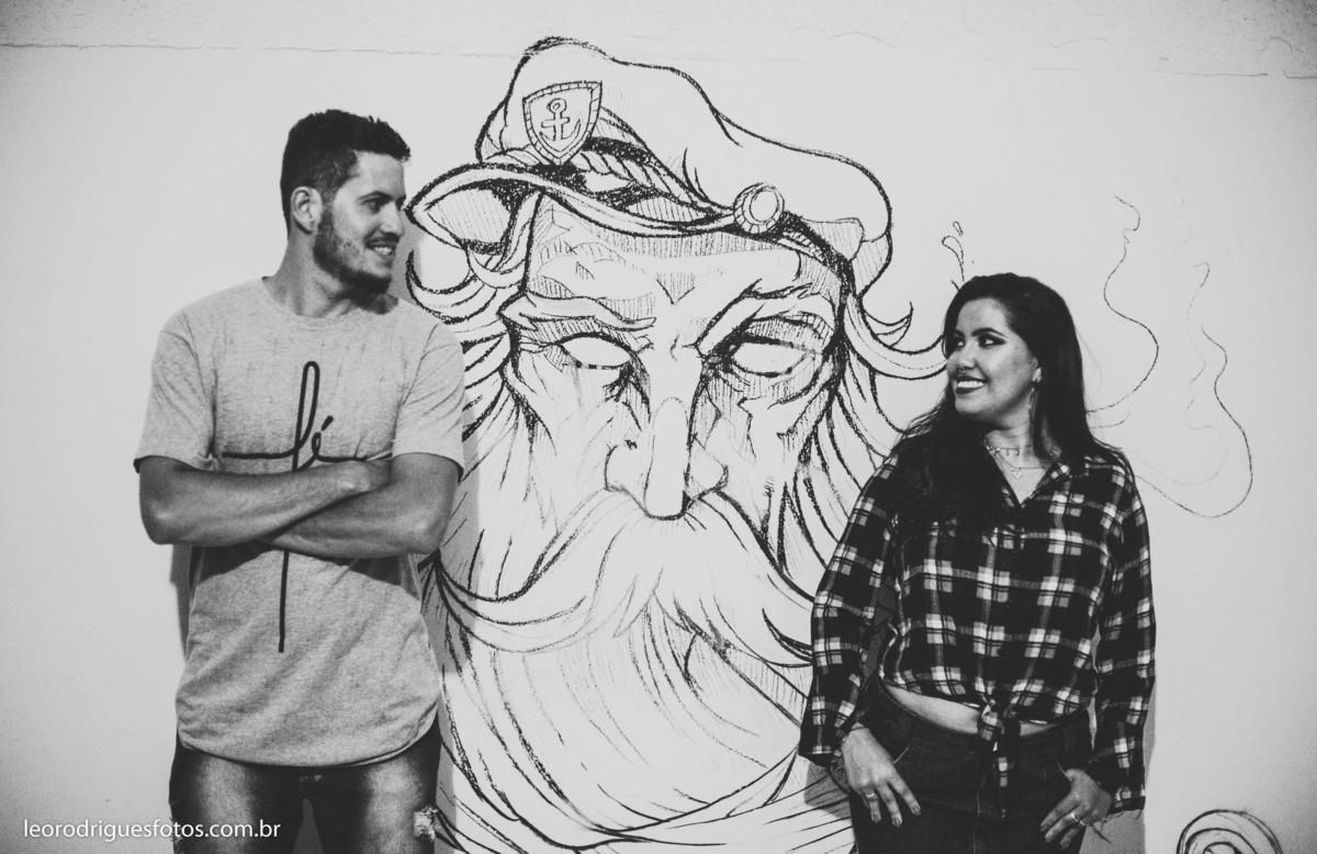 pré wedding, pré casamento, fotos de casais jogando videogame, videogame, jogo de futebol americado, narguile, fotos de casais, casais, uberaba mg, fotos criativas de casais