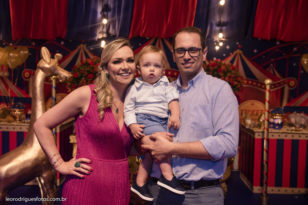 um aninho, um ano, fotos de aniversario, fotos de circo, festa de um aninho de circo, fotos criativas de um aninho, Maison Blanche Buffet e Eventos Uberaba MG, fotos de criança, fotos de criança de circo, fotos