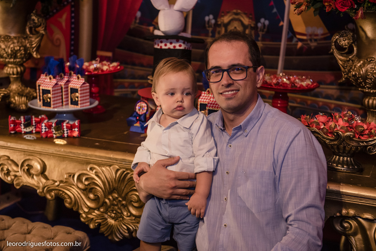 um aninho, um ano, fotos de aniversario, fotos de circo, festa de um aninho de circo, fotos criativas de um aninho, Maison Blanche Buffet e Eventos Uberaba MG, fotos de criança, fotos de criança de circo, fotos
