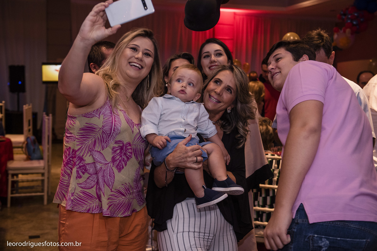 um aninho, um ano, fotos de aniversario, fotos de circo, festa de um aninho de circo, fotos criativas de um aninho, Maison Blanche Buffet e Eventos Uberaba MG, fotos de criança, fotos de criança de circo, fotos