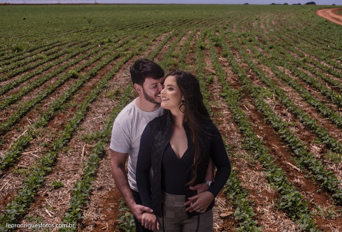 wedding, pré casamento, book de casal,  book, pré wedding são Gotardo minas gerais, são gotardo minhas gerais, fotos criativas de pré wedding, book pré wedding, fotos de pré wedding de motocross, fotos de pré wedding de moto