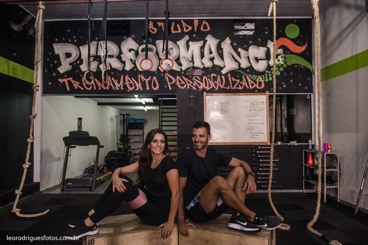 pré wedding, pré casamanto, pré wedding em Rifaina sp, Rifaina sp, fotos criativas de pré wedding, fotos criativas de pré wedding em Rifaina sp, pré wedding em academia, cross vip