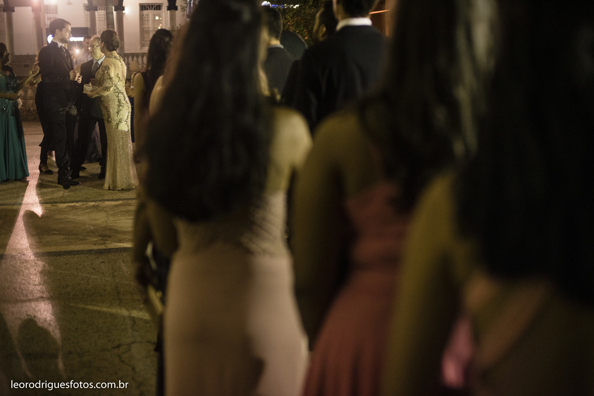 wedding, casamento, noiva, noivo, fotos criativas de casamento, vestido da noiva, terno do noivo, religioso, igreja catedral de uberaba mg, casamento uberaba mg, uberaba mg, sapato da noiva, sapato do noivo, buquê da noiva