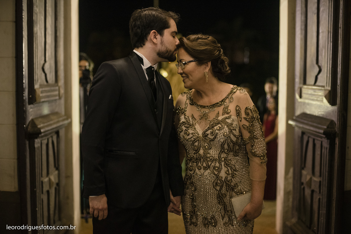 wedding, casamento, noiva, noivo, fotos criativas de casamento, vestido da noiva, terno do noivo, religioso, igreja catedral de uberaba mg, casamento uberaba mg, uberaba mg, sapato da noiva, sapato do noivo, buquê da noiva