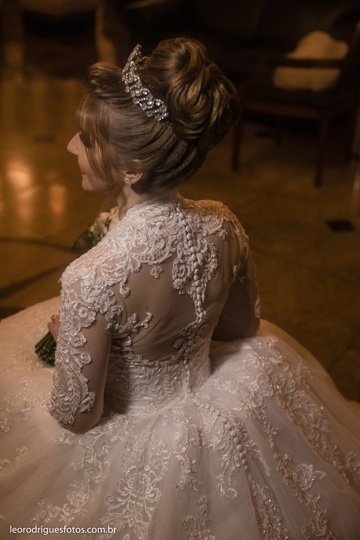 wedding, casamento, noiva, noivo, fotos criativas de casamento, vestido da noiva, terno do noivo, religioso, igreja catedral de uberaba mg, casamento uberaba mg, uberaba mg, sapato da noiva, sapato do noivo, buquê da noiva