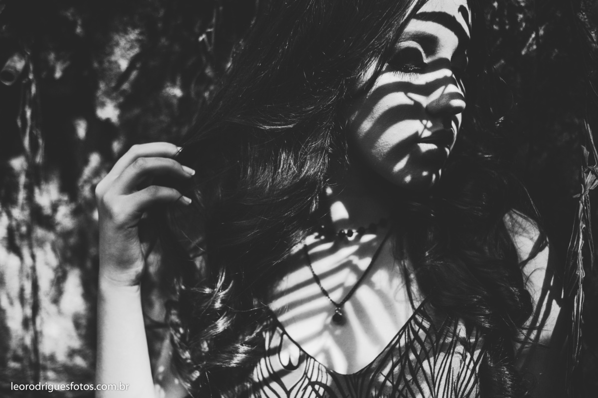 fashion book, 15 anos, book de 15 anos, fotos criativas de fashion book de 15 anos, book criativo de 15 anos, book de 15 anos em Ruinas do Hotel Radio araxa mg, araxa mg