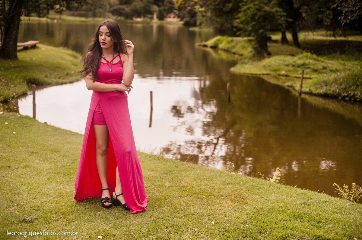 fashion book, 15 anos, book de 15 anos, fotos criativas de fashion book de 15 anos, book criativo de 15 anos, book de 15 anos em Ruinas do Hotel Radio araxa mg, araxa mg