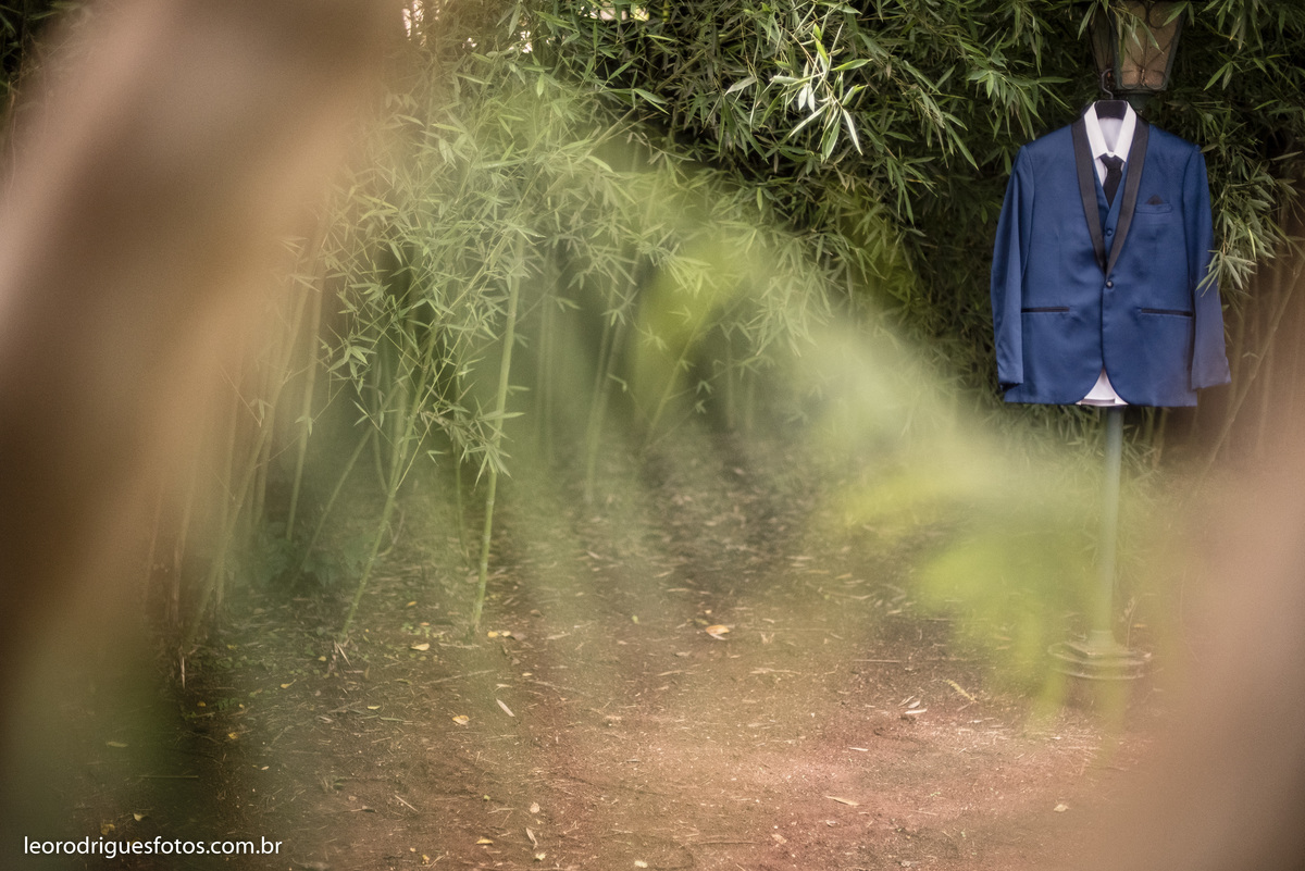 wedding, casamento, fotos de casamento, casamento ao ar livre, wedding em ar livre, noiva, noivo, terno do noivo, vestido da noiva, sapato da noiva, casanento em chácara
