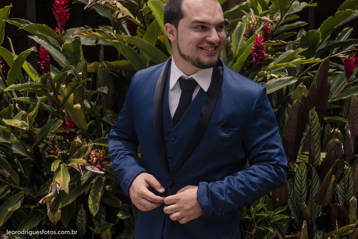 wedding, casamento, fotos de casamento, casamento ao ar livre, wedding em ar livre, noiva, noivo, terno do noivo, vestido da noiva, sapato da noiva, casanento em chácara