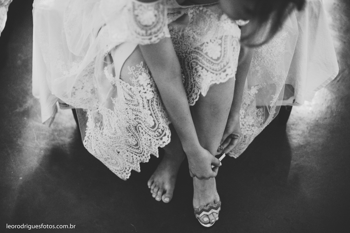 wedding, casamento, fotos de casamento, casamento ao ar livre, wedding em ar livre, noiva, noivo, terno do noivo, vestido da noiva, sapato da noiva, casanento em chácara