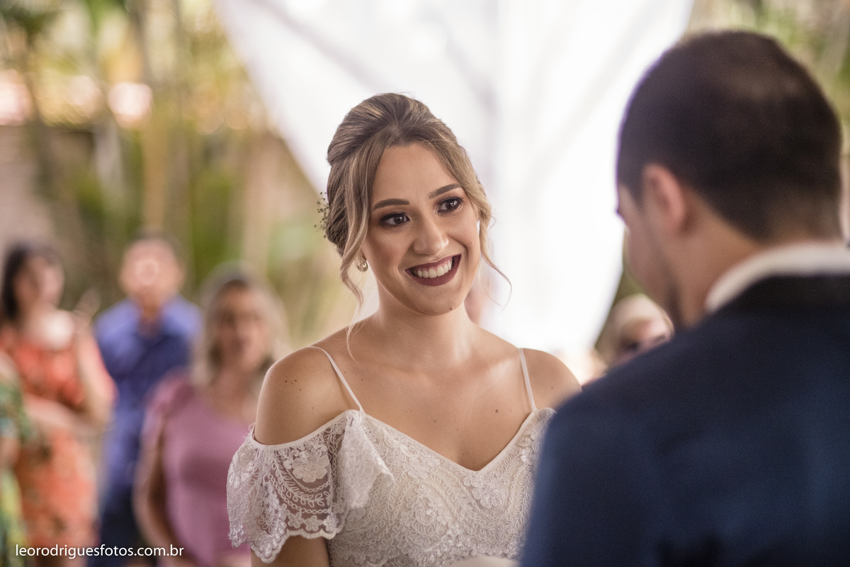 wedding, casamento, fotos de casamento, casamento ao ar livre, wedding em ar livre, noiva, noivo, terno do noivo, vestido da noiva, sapato da noiva, casanento em chácarawedding, casamento, fotos de casamento, casamento ao ar livre, wedding em ar livre, no