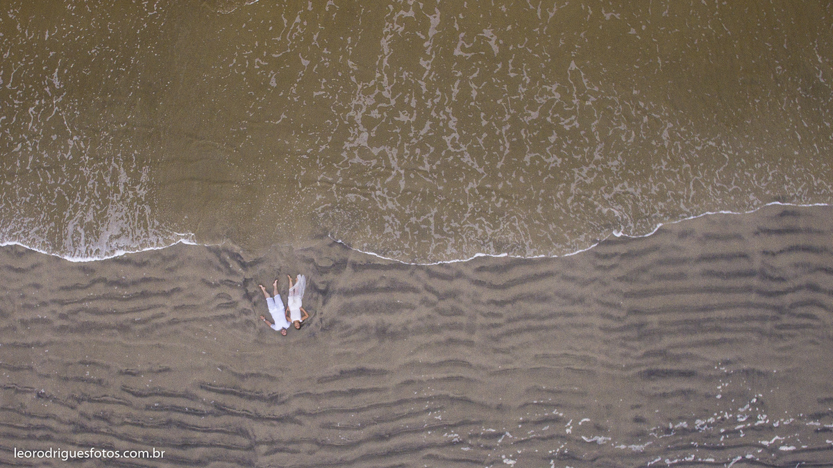 pré wedding, pré casamento, pré wedding com cachorro, pré wedding na praia, Registro - SP, Cajati - Sp,  Cananeia(Trincheiras) - Sp, fotos criativas de pré wedding, fotos criativas de pré wedding na praia, book com cachorro.